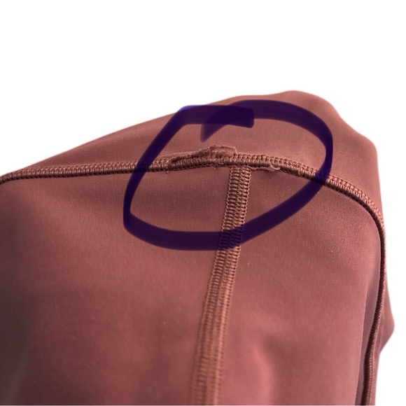 Lululemon Wunder Under Crop (Hi-Rise) *Full-On Luxtreme 21" in So Merlot Size 8 - Picture 9 of 12